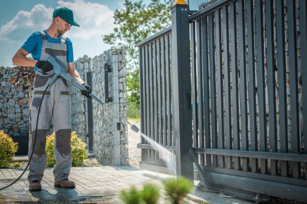 Best Playground Equipment Cleaning  in Wlowbrook, IL